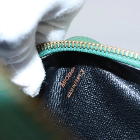 LOUIS VUITTON Epi Trocadero 27 Shoulder Bag Green - Picture 15 of 16